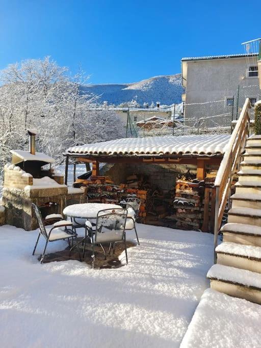 A Due Passi Dai Lupi Villa Civitella Alfedena Eksteriør billede