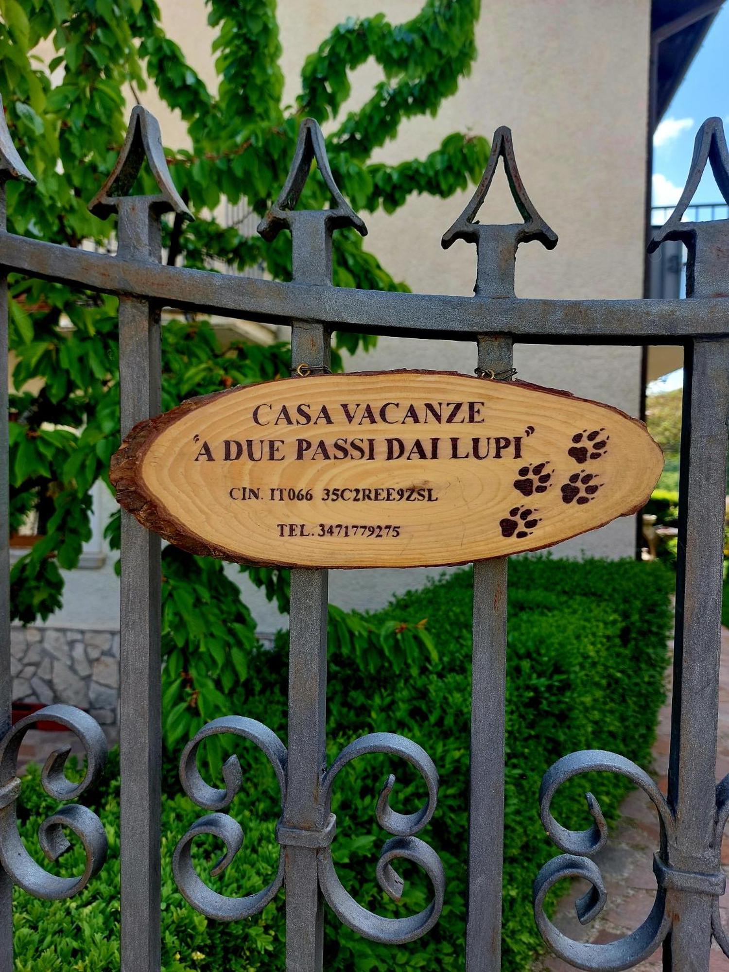 A Due Passi Dai Lupi Villa Civitella Alfedena Eksteriør billede
